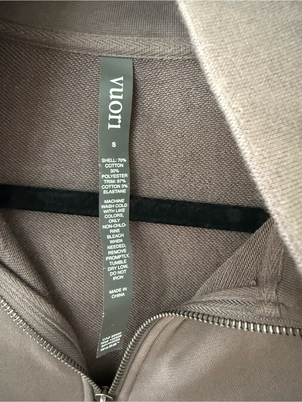 Vuori Cropped Half-Zip Pullover Sweater - Taupe - Picture 3 of 3